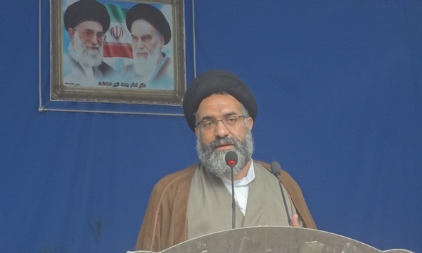 دفاع سپاه پاسداران انقلاب اسلامی از انقلاب و مردم