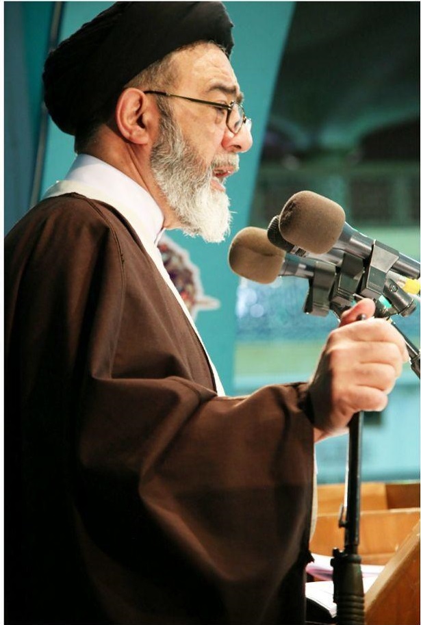 امام جمعه تبریز : هراس دشمنان از سپاه پاسداران