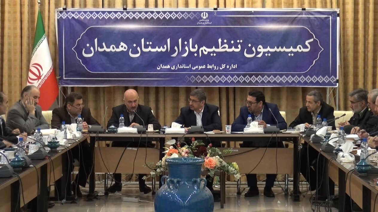 پرتقال ۴۹۰۰ ، سیب ۶۹۰۰ ، مرغ ۱۲۸۰۰