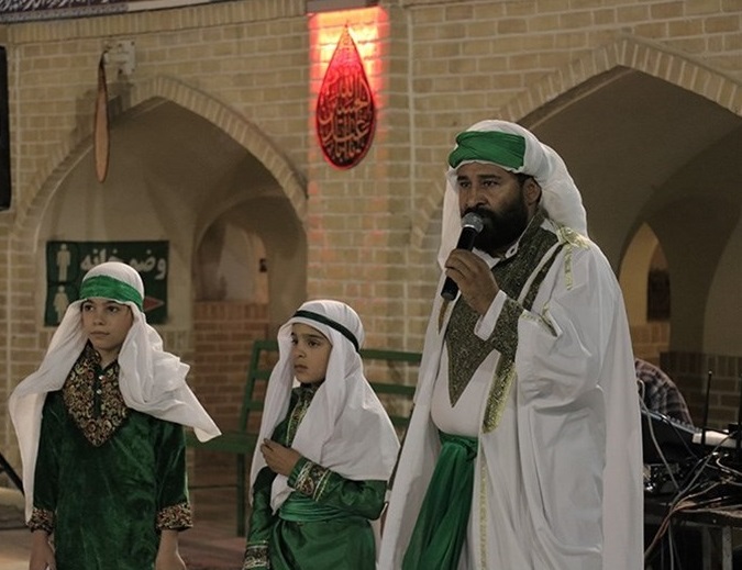 حسینیه ای زیر آسمان