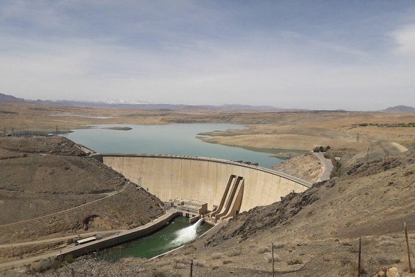 حجم ذخیره کنونی سد زاینده رود؛ ۱۲۷ میلیون متر مکعب