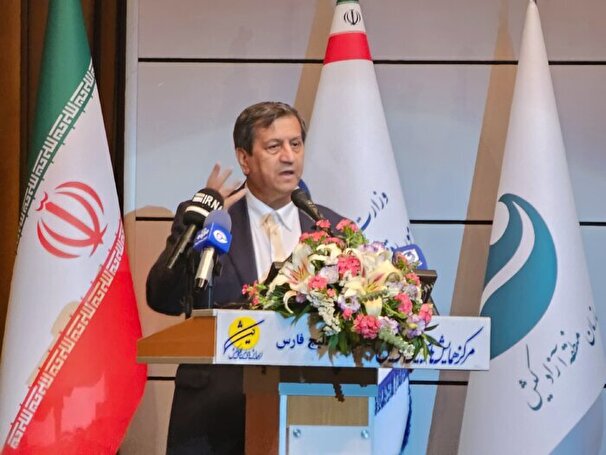 همتی: دولت معتقد به توسعه دریا محور است همتی: دولت معتقد به توسعه دریا محور است
