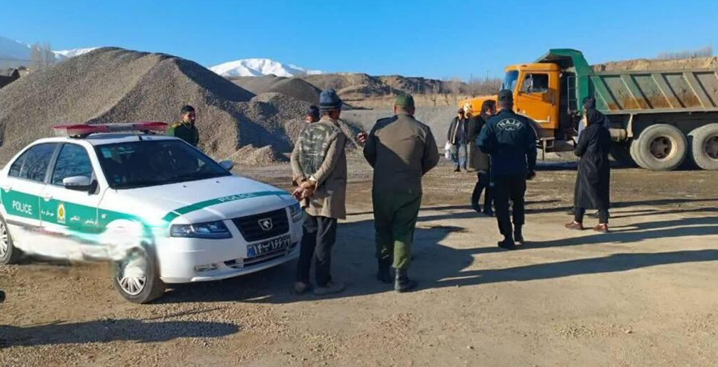 برخورد دستگاه قضایی مرند با متصرفان حرفهای اراضی ملی برخورد دستگاه قضایی مرند با متصرفان حرفهای اراضی ملی