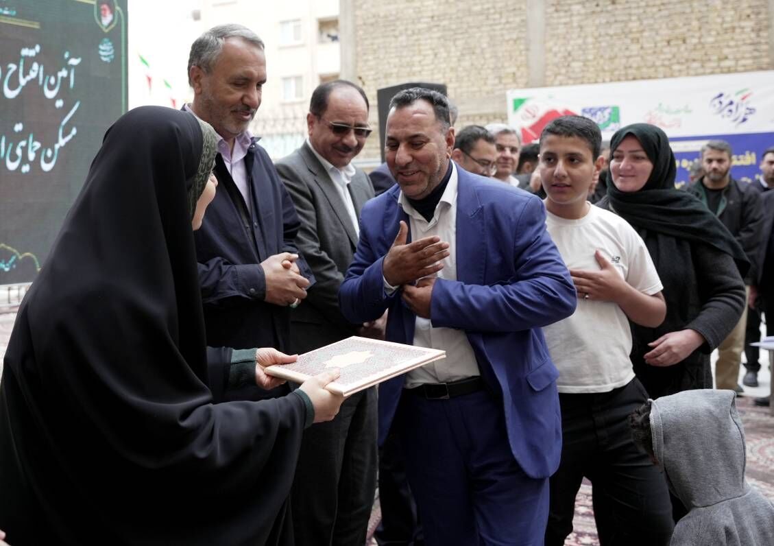 واگذاری زمین به ۲۲۰۰ خانوار متقاضی طرح جوانی جمعیت استان فارس واگذاری زمین به ۲۲۰۰ خانوار متقاضی طرح جوانی جمعیت استان فارس