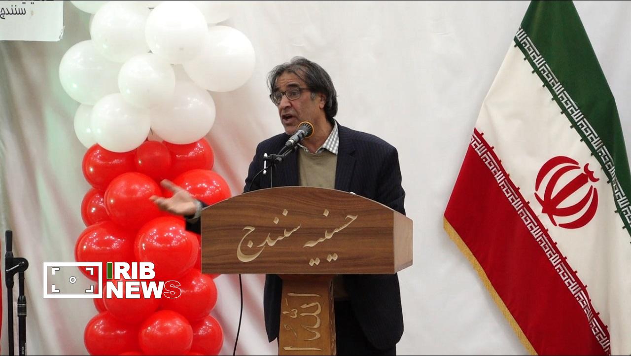 برپایی جشن بزرگ انقلاب در حسینیه سنندج برپایی جشن بزرگ انقلاب در حسینیه سنندج