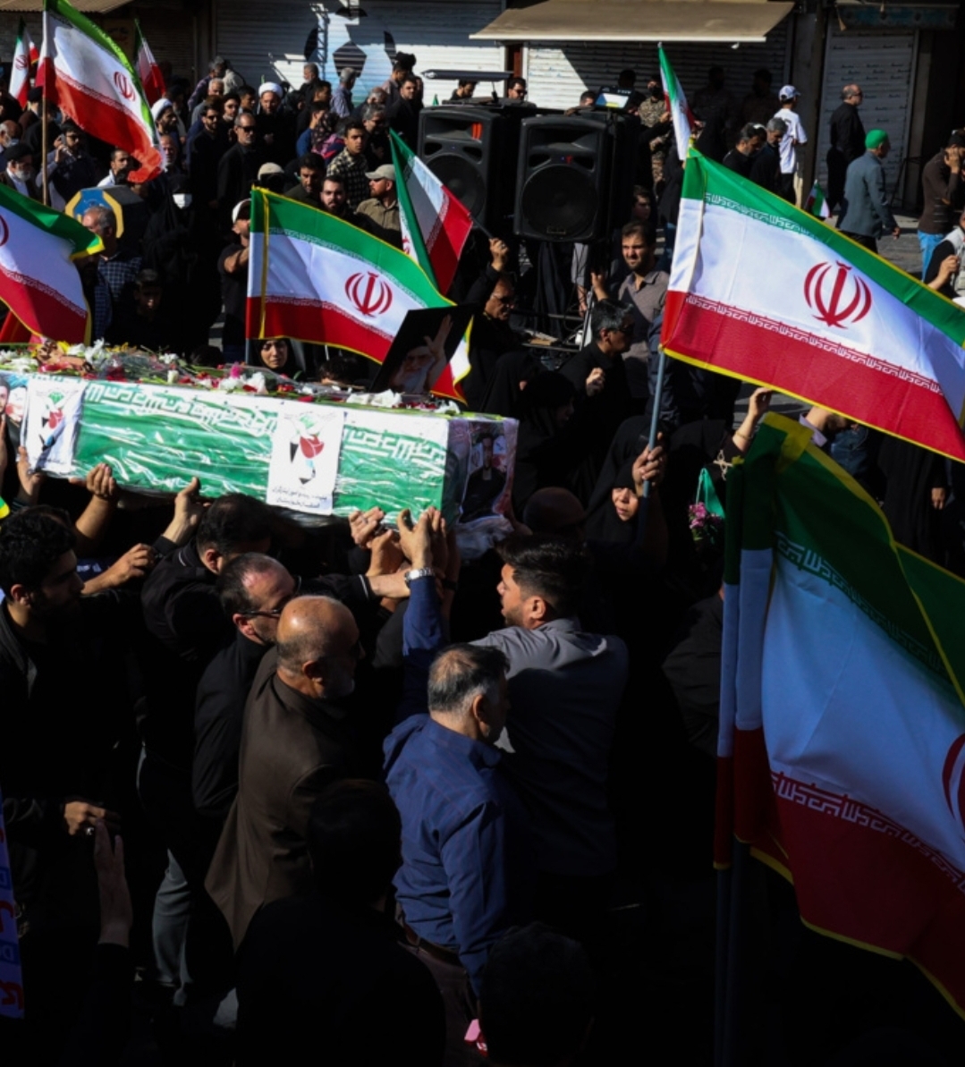 برگزاری مراسم تشییع پیکر ۲ شهید اقتدار در اهواز برگزاری مراسم تشییع پیکر ۲ شهید اقتدار در اهواز