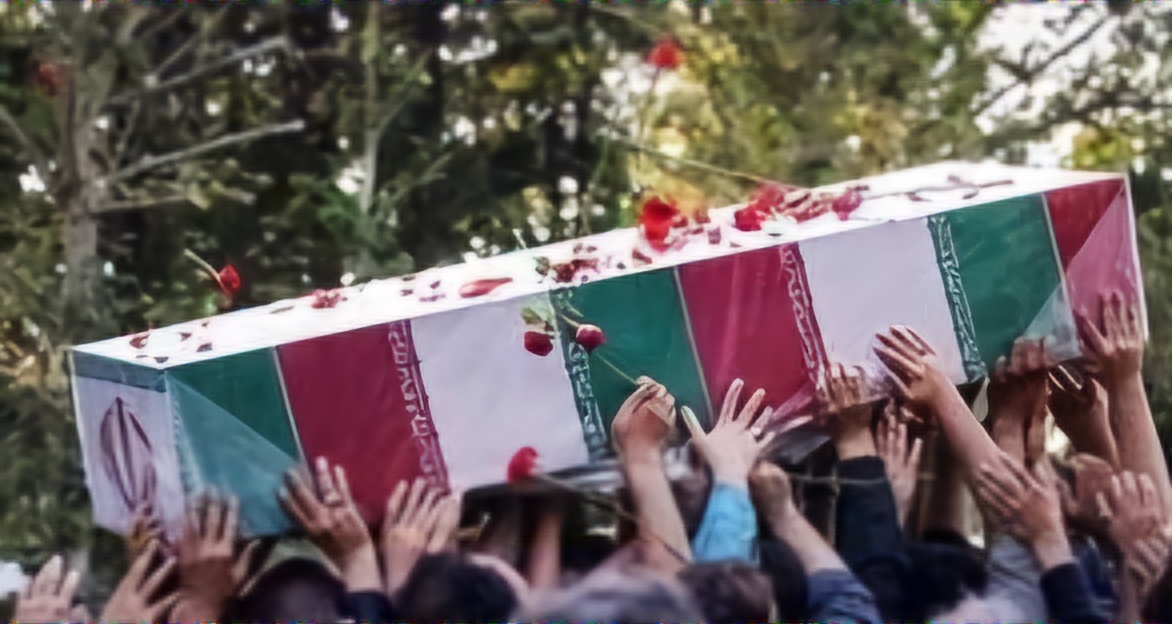 تشییع پیکر چهار شهید مدافع وطن در لرستان