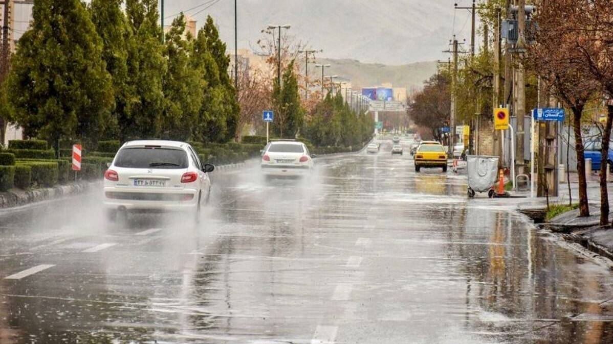 رگبار و رعد و برق در ۷ استان رگبار و رعد و برق در ۷ استان