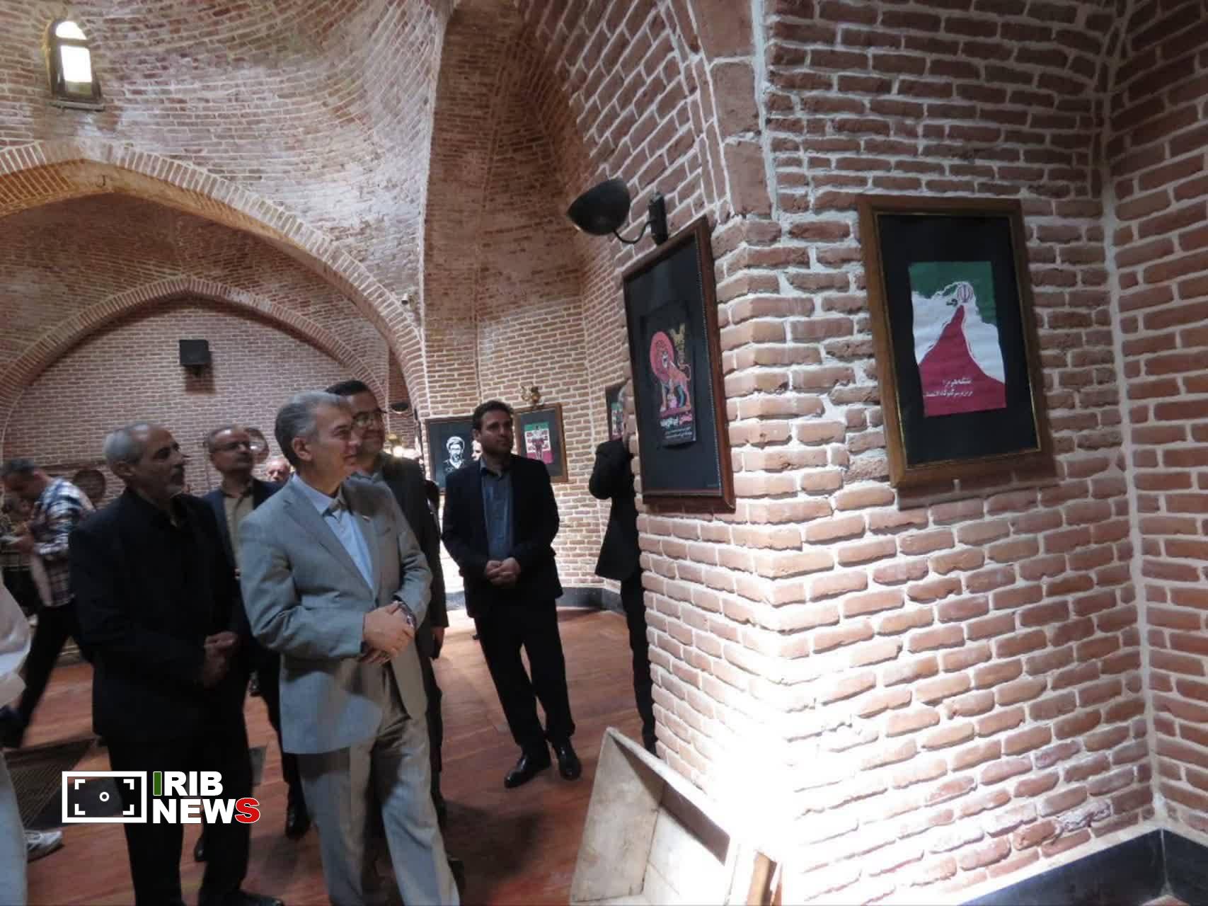 برپایی نمایشگاه نقاشی به یاد دانش‌آموزان شهیدمینابی درسلماس