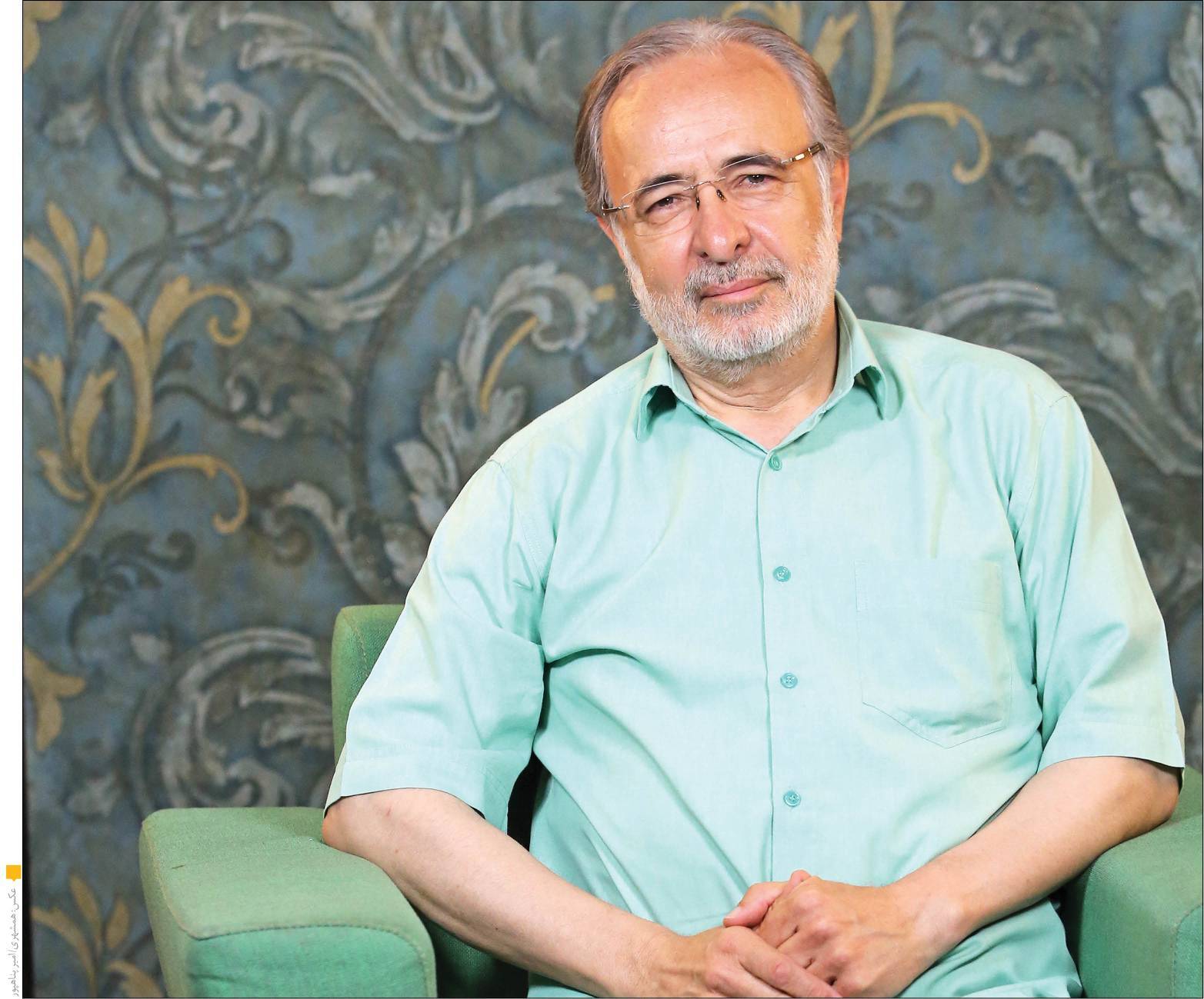 هیچ‌کس خارج از این مرزها نمی‌تواند برای ملت ایران تصمیم بگیرد