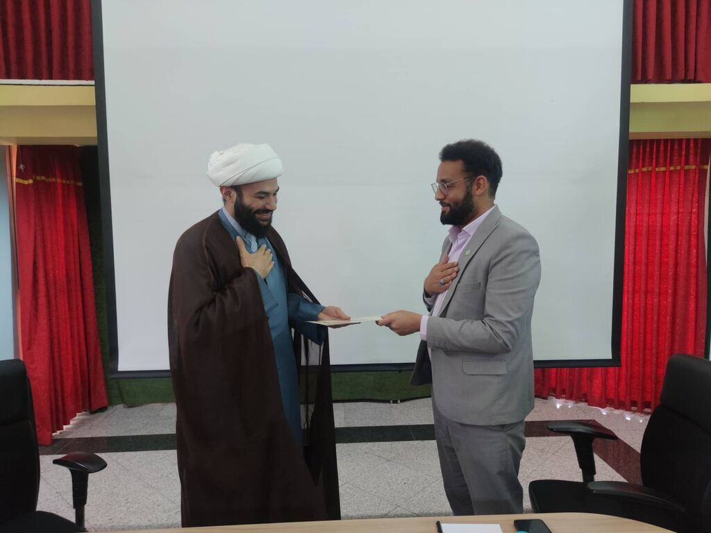 مدیرکل کانون زنجان رئیس «کافنای» استان شد مدیرکل کانون زنجان رئیس «کافنای» استان شد