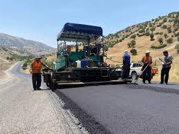 آغاز عملیات روکش آسفالت مسیر جوانرود به بانیلوان آغاز عملیات روکش آسفالت مسیر جوانرود به بانیلوان