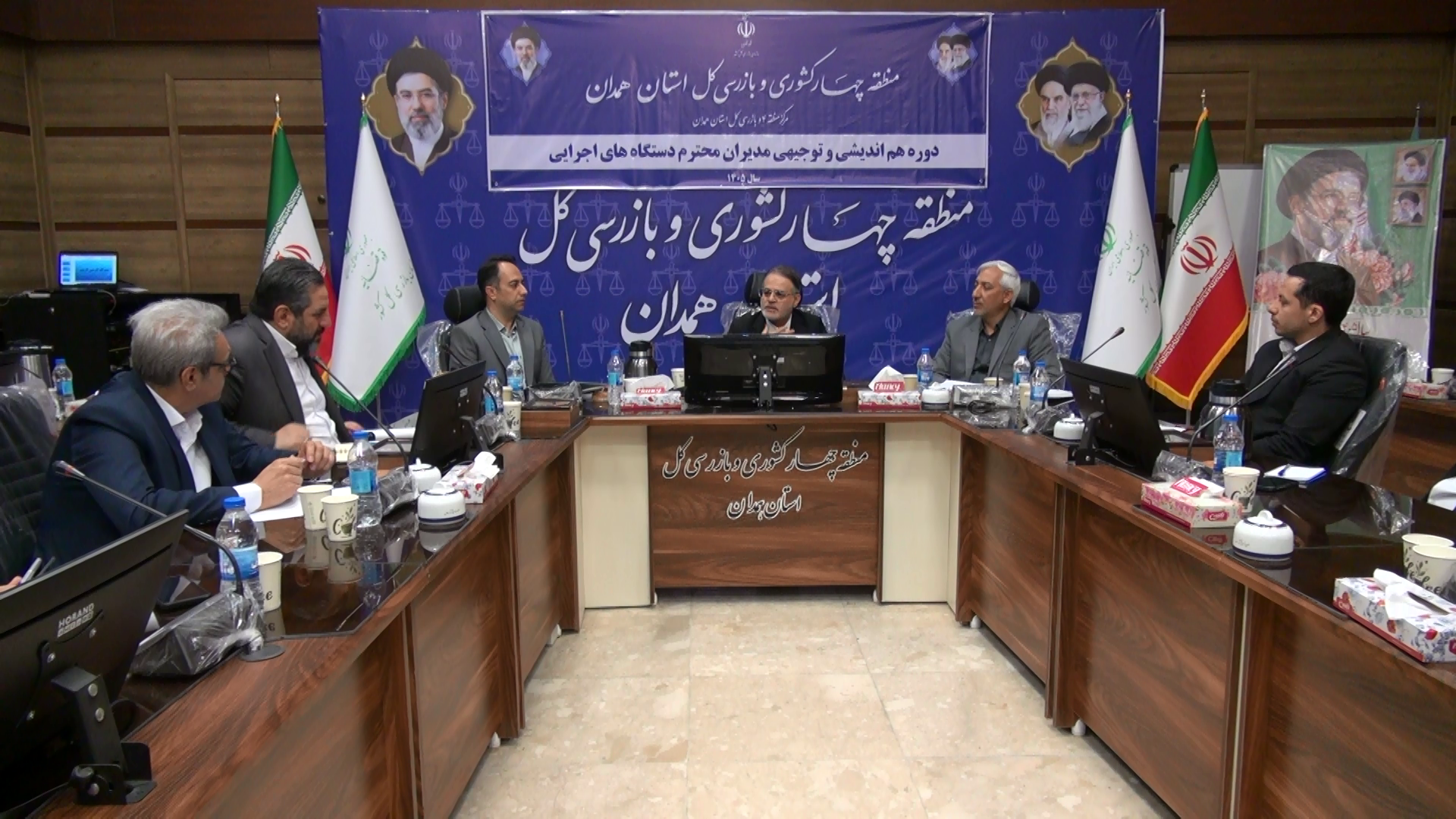 تاکید بر حمایت از مدیران کارآمد، تولید و سرمایه گذاری تاکید بر حمایت از مدیران کارآمد، تولید و سرمایه گذاری
