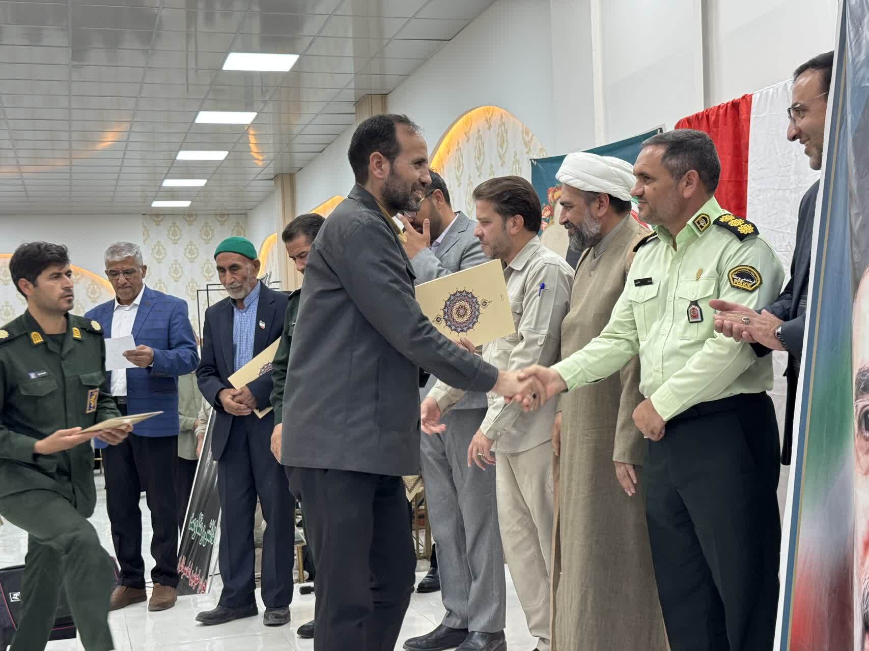 مرمت بیش از ۳۰۰ واحد مسکونی آسیب دیده از جنگ به همت جهادگران خراسان جنوبی مرمت بیش از ۳۰۰ واحد مسکونی آسیب دیده از جنگ به همت جهادگران خراسان جنوبی