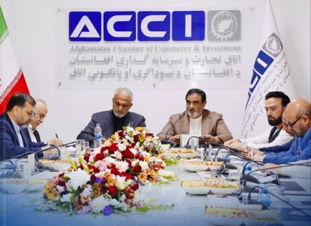 بررسی توسعه همکاریهای تجاری در دیدار مسئولان افغانستان و ایران بررسی توسعه همکاریهای تجاری در دیدار مسئولان افغانستان و ایران
