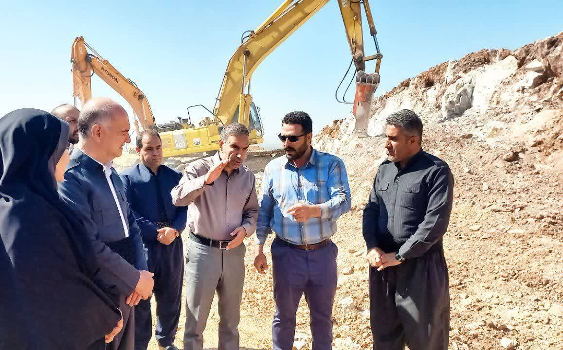 تکمیل بزرگراه قزانچی _ روانسر نقش مهمی در توسعه اقتصادی اورامانات دارد تکمیل بزرگراه قزانچی _ روانسر نقش مهمی در توسعه اقتصادی اورامانات دارد