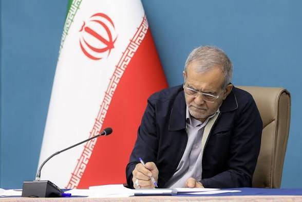 تفاهمنامه ایران و آمریکا، حاصل ماهها گفتوگو و پیگیریهای مستمر است تفاهمنامه ایران و آمریکا، حاصل ماهها گفتوگو و پیگیریهای مستمر است