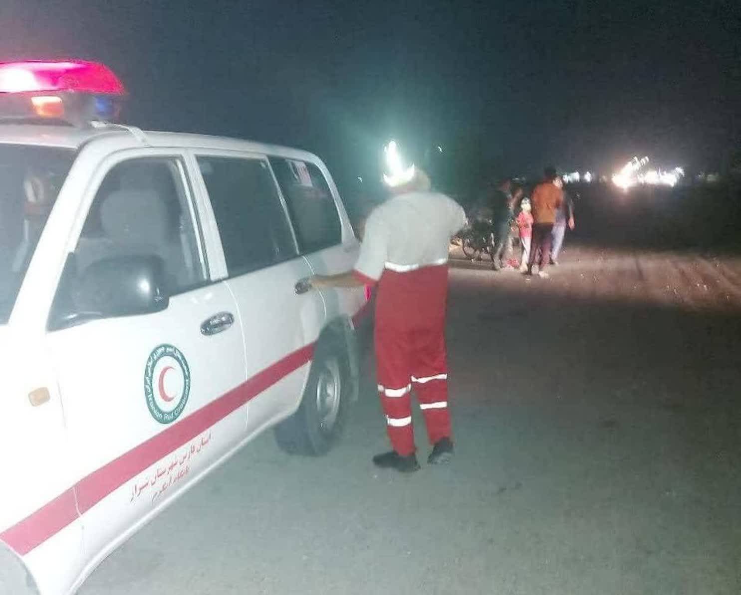 انحراف و واژگونی خودرو سواری در جاده جهرم با ۴ مصدوم انحراف و واژگونی خودرو سواری در جاده جهرم با ۴ مصدوم