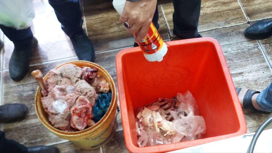 مهر و موم یک رستوران و یک قصابی متخلف در رودبار