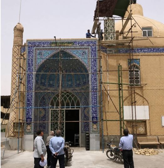 گامی در مسیر احیای اصالت تاریخی مسجد جامع ابرند آباد گامی در مسیر احیای اصالت تاریخی مسجد جامع ابرند آباد