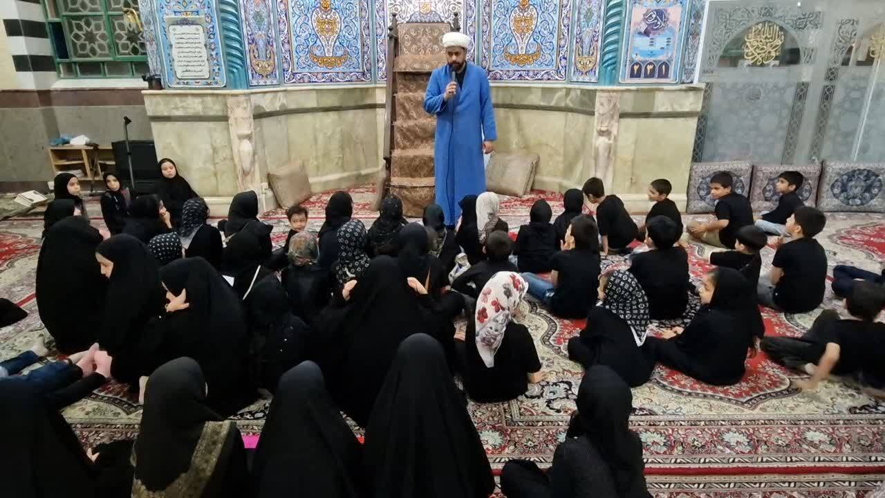 برپایی «حسینیه کودک» در زارچ برپایی «حسینیه کودک» در زارچ