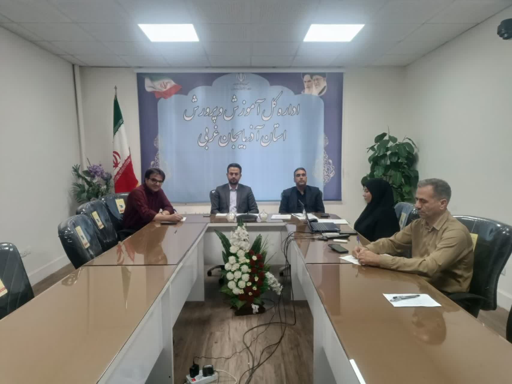 بررسی روند  اجرای طرح مدرسه‌محوری سواد آموزی در آذربایجان غربی