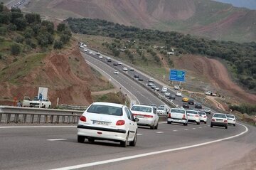 خدمترسانی ۱۲ مجتمع خدمات رفاهی در کرمانشاه به زائران اربعین خدمترسانی ۱۲ مجتمع خدمات رفاهی در کرمانشاه به زائران اربعین