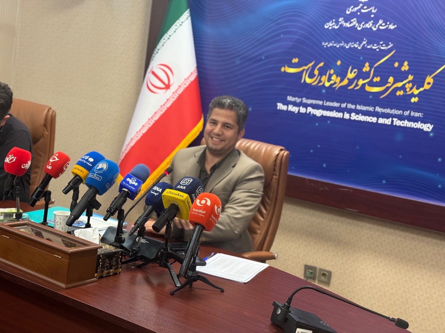 اجرای سریع‌تر سند ملی مواد و ساخت پیشرفته با تمرکز بر بومی‌سازی ۱۹ قلم راهبردی