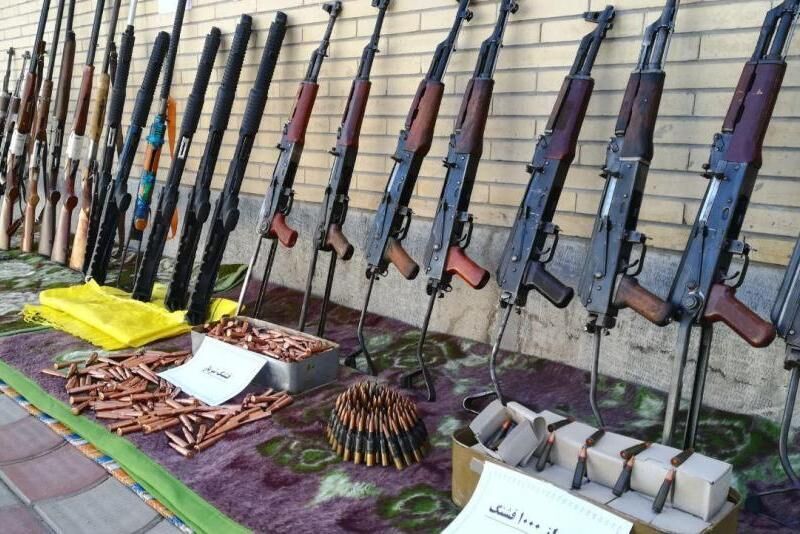 کشف ۲۱۶ قبضه سلاح جنگی و شکاری در استان خوزستان کشف ۲۱۶ قبضه سلاح جنگی و شکاری در استان خوزستان