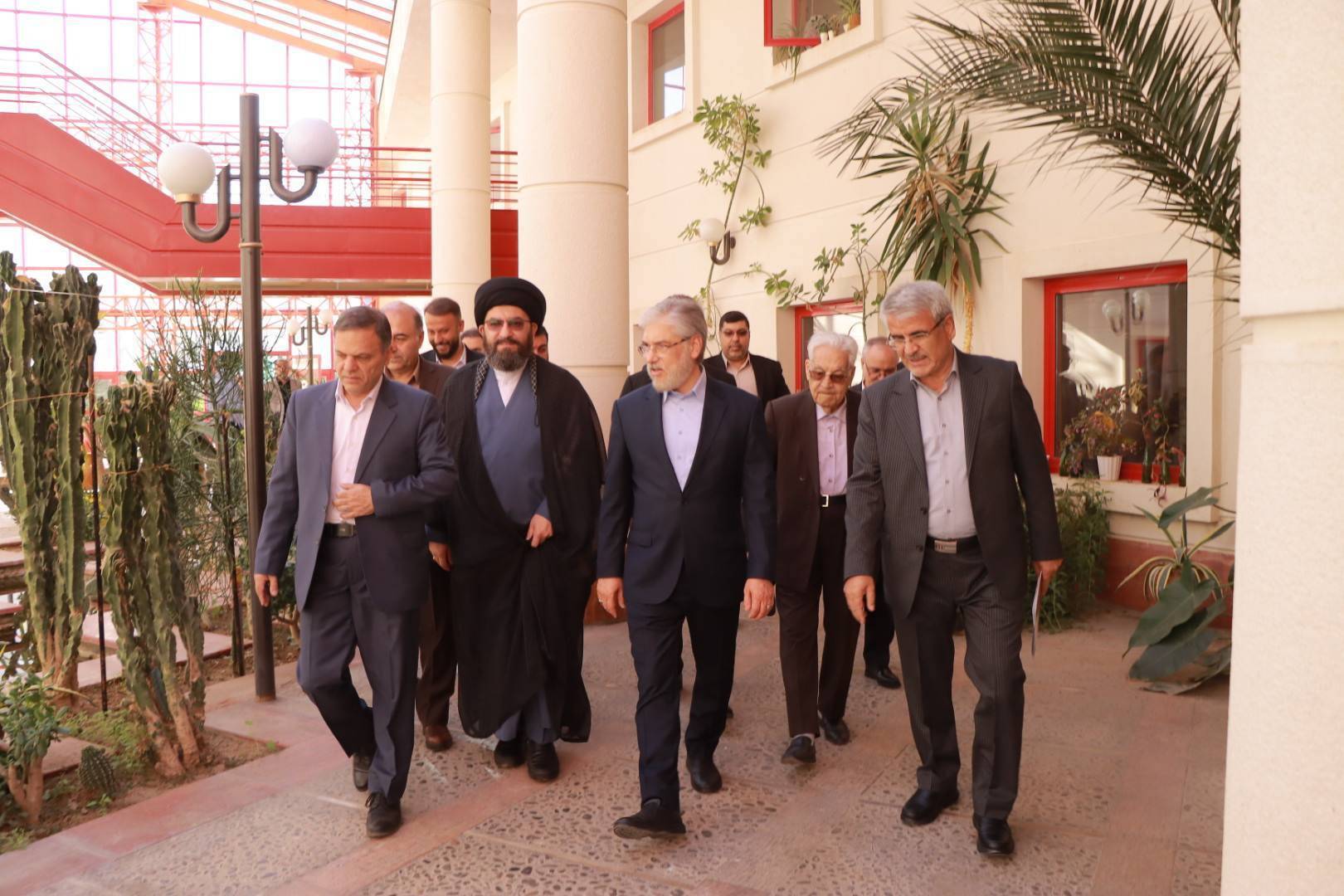 وزیر علوم وارد دانشگاه زنجان شد